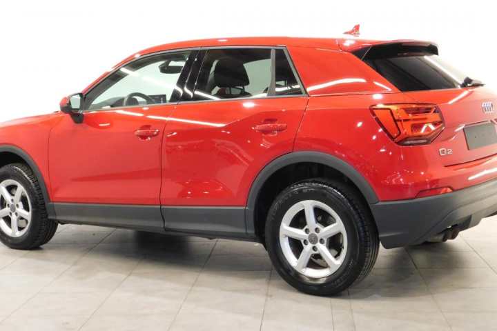 AUDI Q2